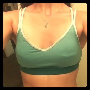 💥SOLD💥 Old Navy Green Racerback Sports Bra